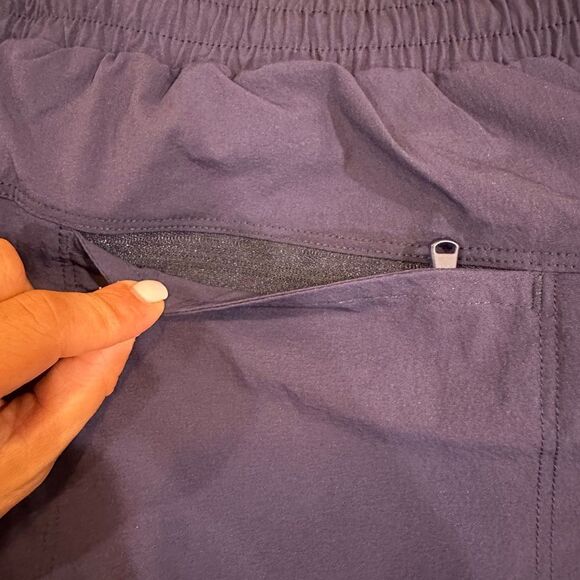 NEW WITH TAG! Men's Fabletics Navy Blue 7" Swim Trunk Size Large - Picture 6 of 6